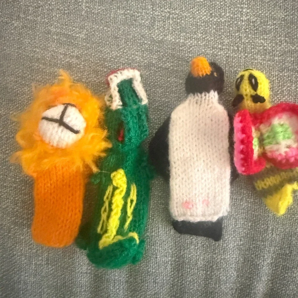 12 Knit Finger‎ Puppets Animal Collection Tiger Penguin Lion 12pc Set